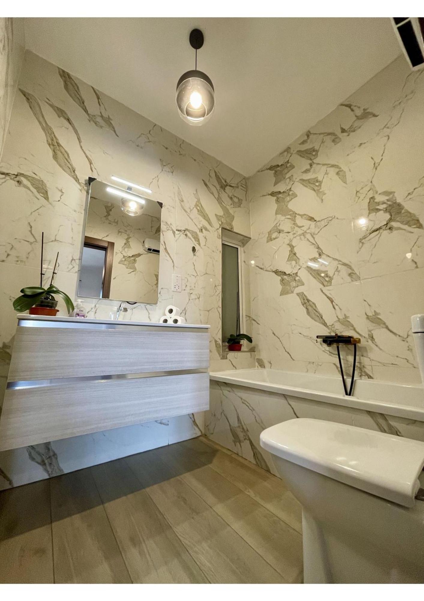 Airport Accommodation Bedroom With Your Own Private Bathroom Self Check In And Self Check Out Air-Condition Included Mqabba Buitenkant foto